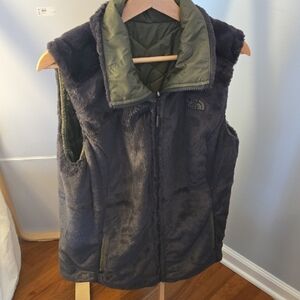 The North Face Reversable Women's Green Quilted/Faux Fur Vest